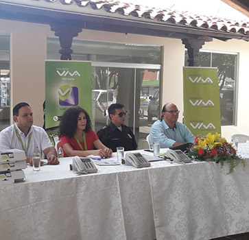 Jaime Crespo, Elizabeth Salguero, Deap Gilmar Valencia, Ruben Pizarro